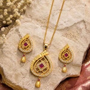 Gold Ruby Jewellery Set